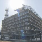 レス2番のリンク先のサムネイル画像