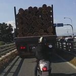 レス2番のリンク先のサムネイル画像